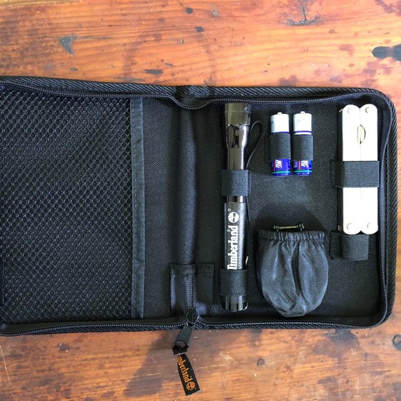SOLD // Timberland Branded Outdoors Camping Hiking Hunting Survival Tool Kit - Picture 4 of 13